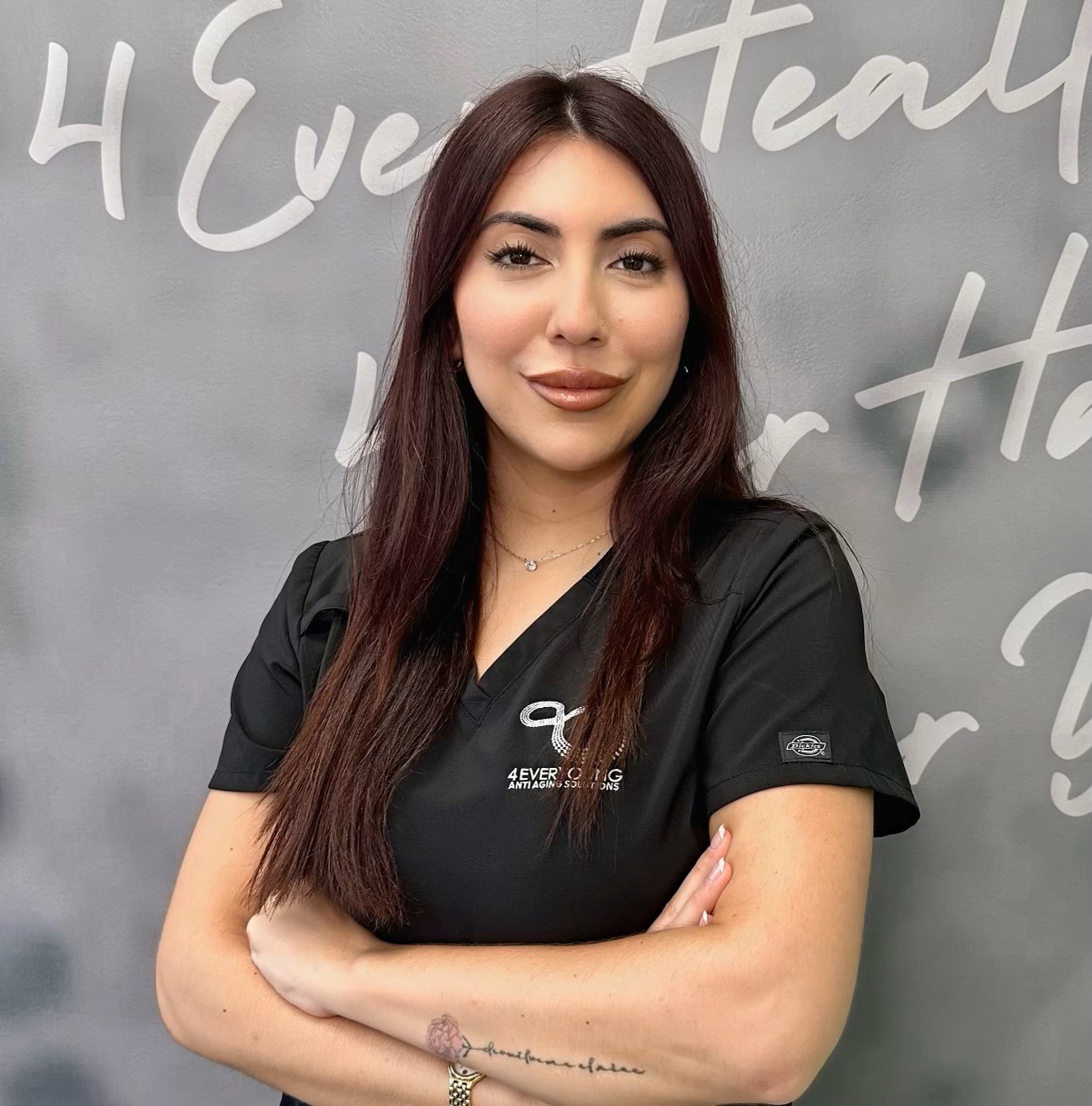 Karina Mazo Aesthetician 4Ever Young Anti-aging solutions Livingston